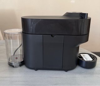 Cafetera Nespresso Negra