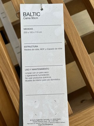 2 Camas infantiles de madera