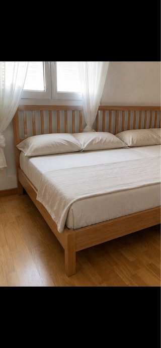 2 Camas infantiles de madera