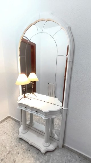 No hago envíos.Mueble recibidor con espejo. Consol