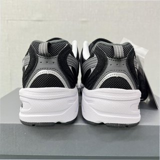 New Balance 530 T.37 Negro Gris Unisex