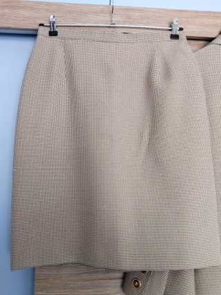 Traje chaqueta y falda pata de gallo T.46