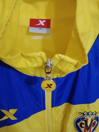 Chaqueta chubasquero Villarreal CF amarilla TallaM