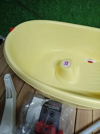 OKBABY Kit Bañera Bella + Soporte color Amarillo