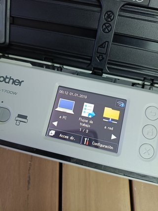 Brother Escáner de documentos compacto e inteligente ADS-1700W | Alimentador de documentos | Escaneo automático | Wi-Fi/Wi-Fi Direct