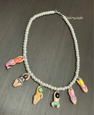 Collar perlas colgantes nadadores