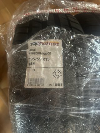 Neumático Taurus 195/55 R15 85H Alto Rendimiento