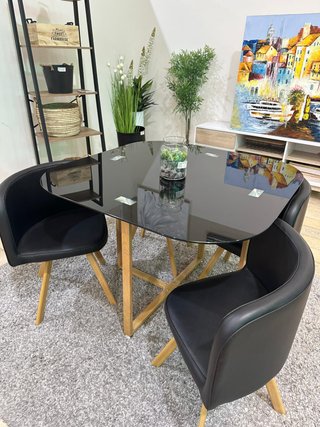 Mesa de cristal templado + 4 sillas