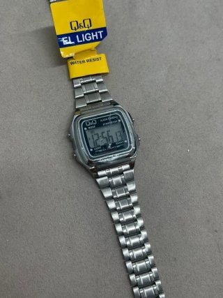 Orologio Q&Q Digitale By Citizen Argento