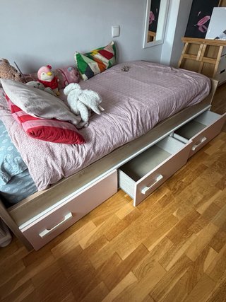 Cama 90x190 con cajones. Incluye somier.