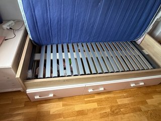 Cama 90x190 con cajones. Incluye somier.