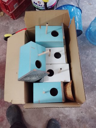 Cajas nido madera y mimbre colores