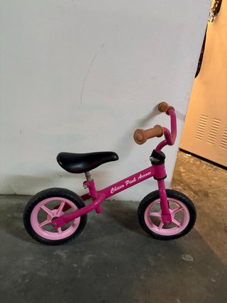Bici de equilibrio rosa Chicco