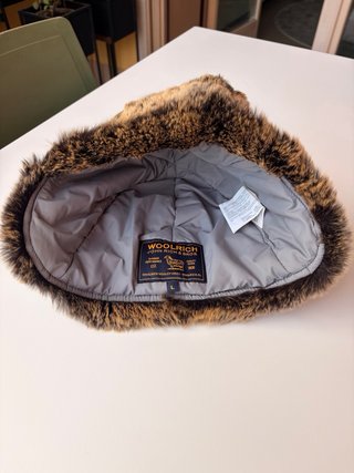 Cappello Woolrich Pelliccia Nero Marrone