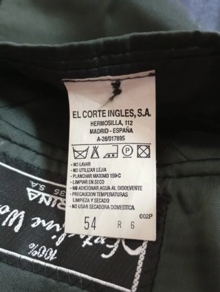 Elegante traje negro