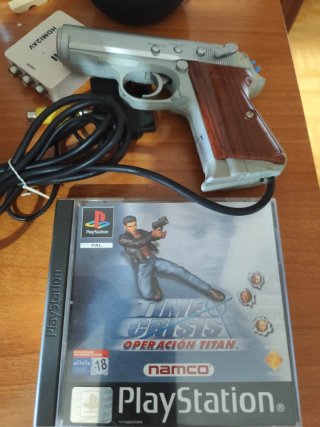Time Crisis Operación Titán PS1+ Pistola
