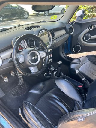 MINI cooperS  ACEPTO CAMBIOS..
