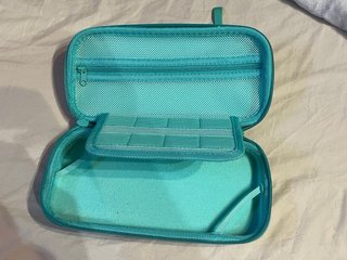 Nintendo Switch Lite Rosa + Funda Verde