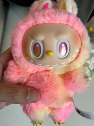 Labubu Big Into Energy Peluche