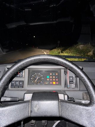 Renault Super 5 1987 carburación