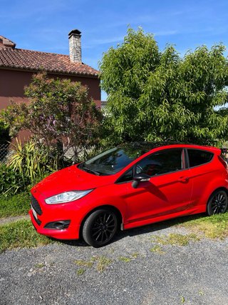 Ford Fiesta St line Red Edition