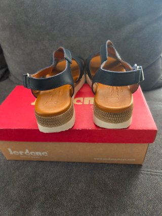 Sandalias cuña Jordana azul y marrón