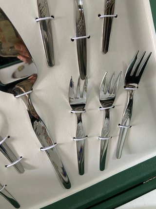Juego para tarta bandeja  y cubiertos