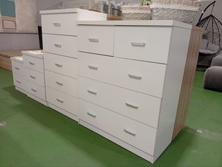 Muebles de habitación: Cómoda y cajoneras