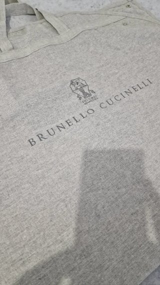 Brunello Cucinelli Borsa Porta Abiti Beige