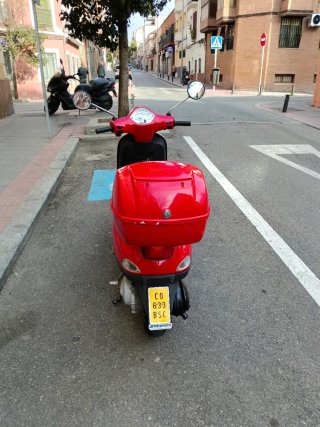 Piaggio Vespa lx 50 2t 2007 Roja 6000km