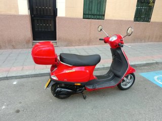 Piaggio Vespa lx 50 2t 2007 Roja 6000km