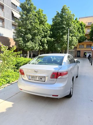 Toyota Avensis 2010