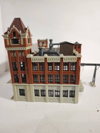 Maqueta Fábrica Kibri para trenes escala N
