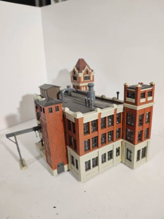Maqueta Fábrica Kibri para trenes escala N