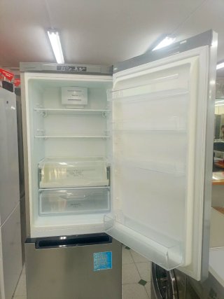 Nevera marca Indesit plateada 193/60cm A+ garantia