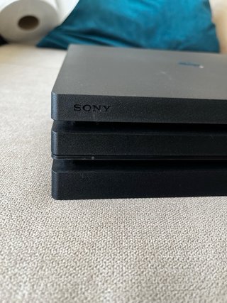 PS4 Pro 1TB Nero