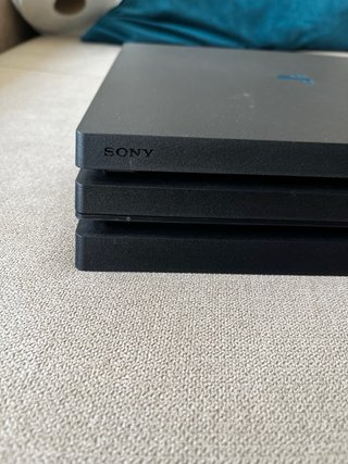 PS4 Pro 1TB Nero