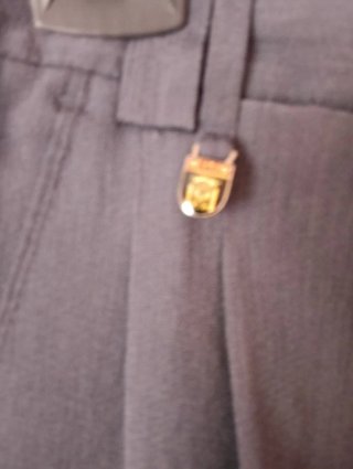 Pantalón de vestir en tela con caída sin estrenar