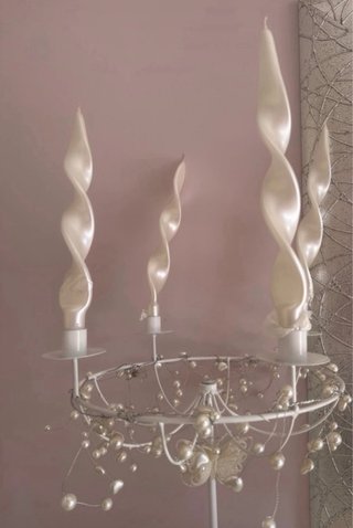 Candelabro bianco con perle  Compreso di candele