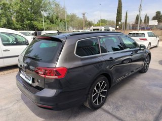 VOLKSWAGEN Passat Variant Executive 2.0 TDI 110kW DSG