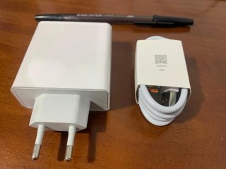Cargador y Cable USB Blanco