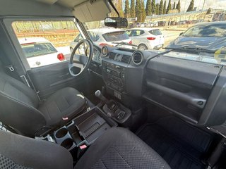 LAND-ROVER Defender 90 SW E