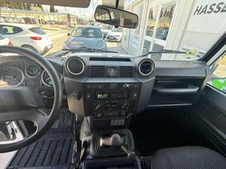 LAND-ROVER Defender 90 SW E