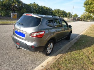 Nissan Qashqai+2 2011(averiado)