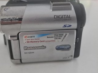 Cámara Panasonic Mini DV NV-GS44