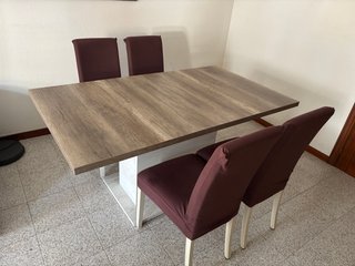 Sillón, mesa, mueble auxiliar y regalo de 4 sillas