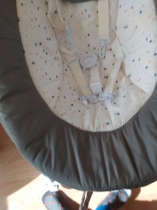 Hamaca para bebé gris y blanca