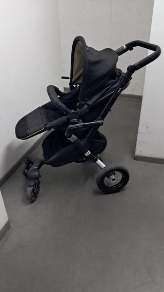 Carrito y capazo bebé negro bebe concord ion Neo