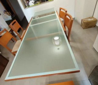 Mesa de Comedor Madera y Cristal y 4 sillas