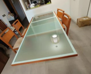 Mesa de Comedor Madera y Cristal y 4 sillas